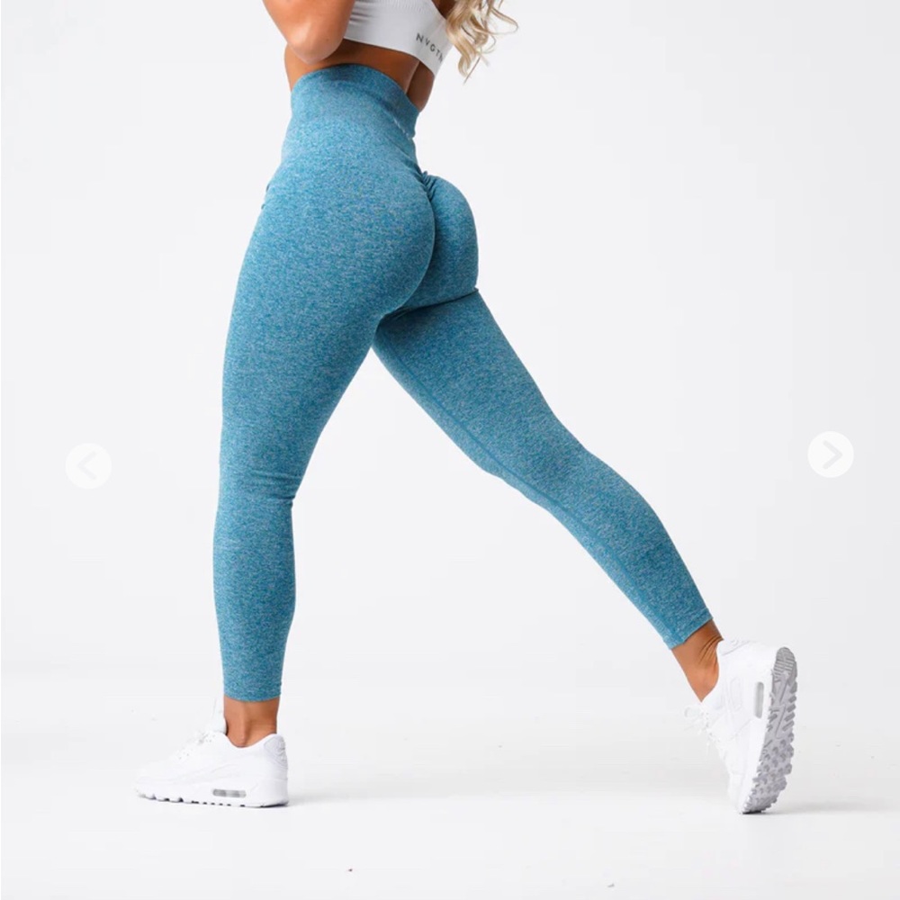 NVGTN teal scrunch seamless leggings